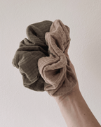Scrunchies aus Musselin; Pastell- / Erdtöne