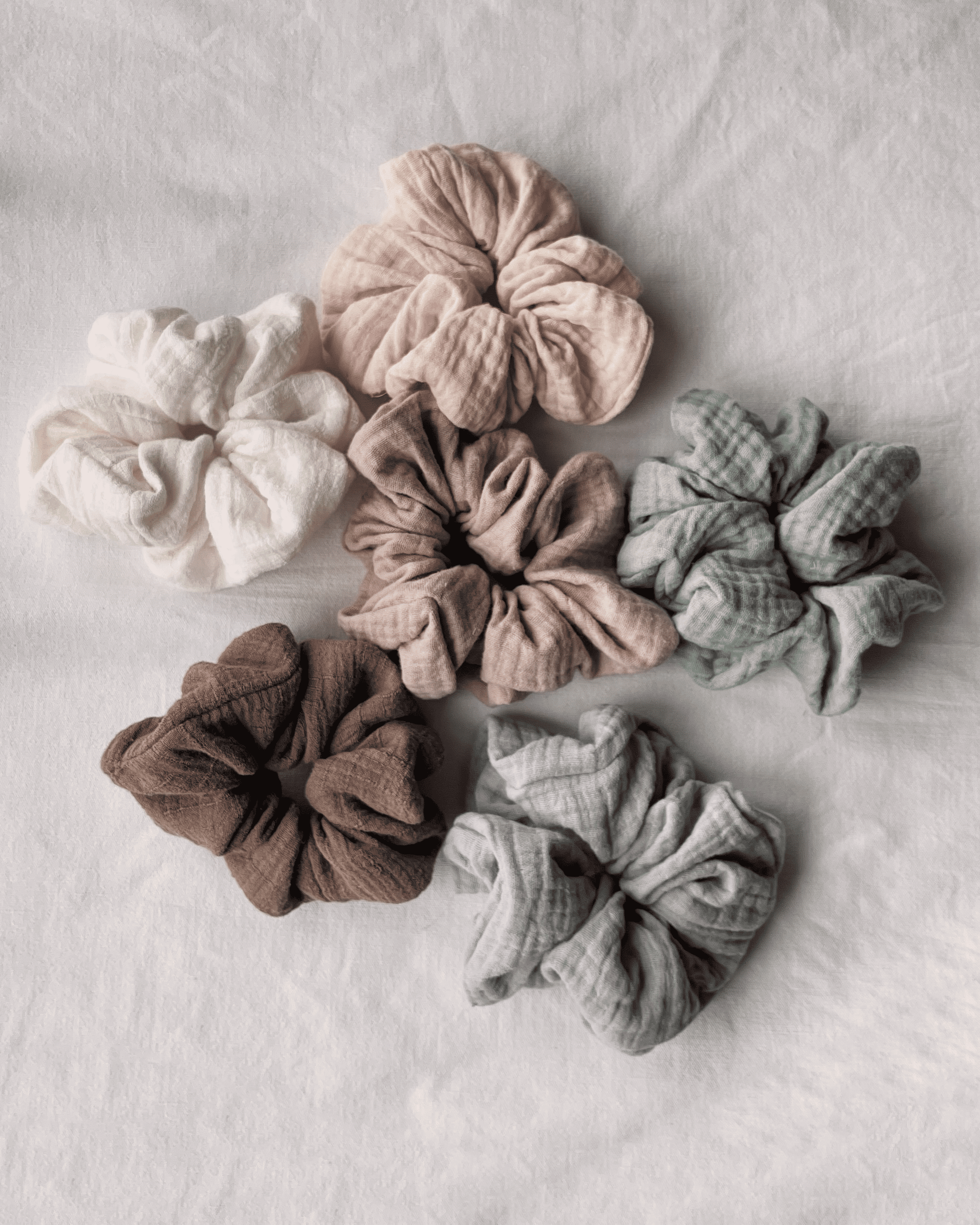 Scrunchies aus Musselin; Pastell- / Erdtöne