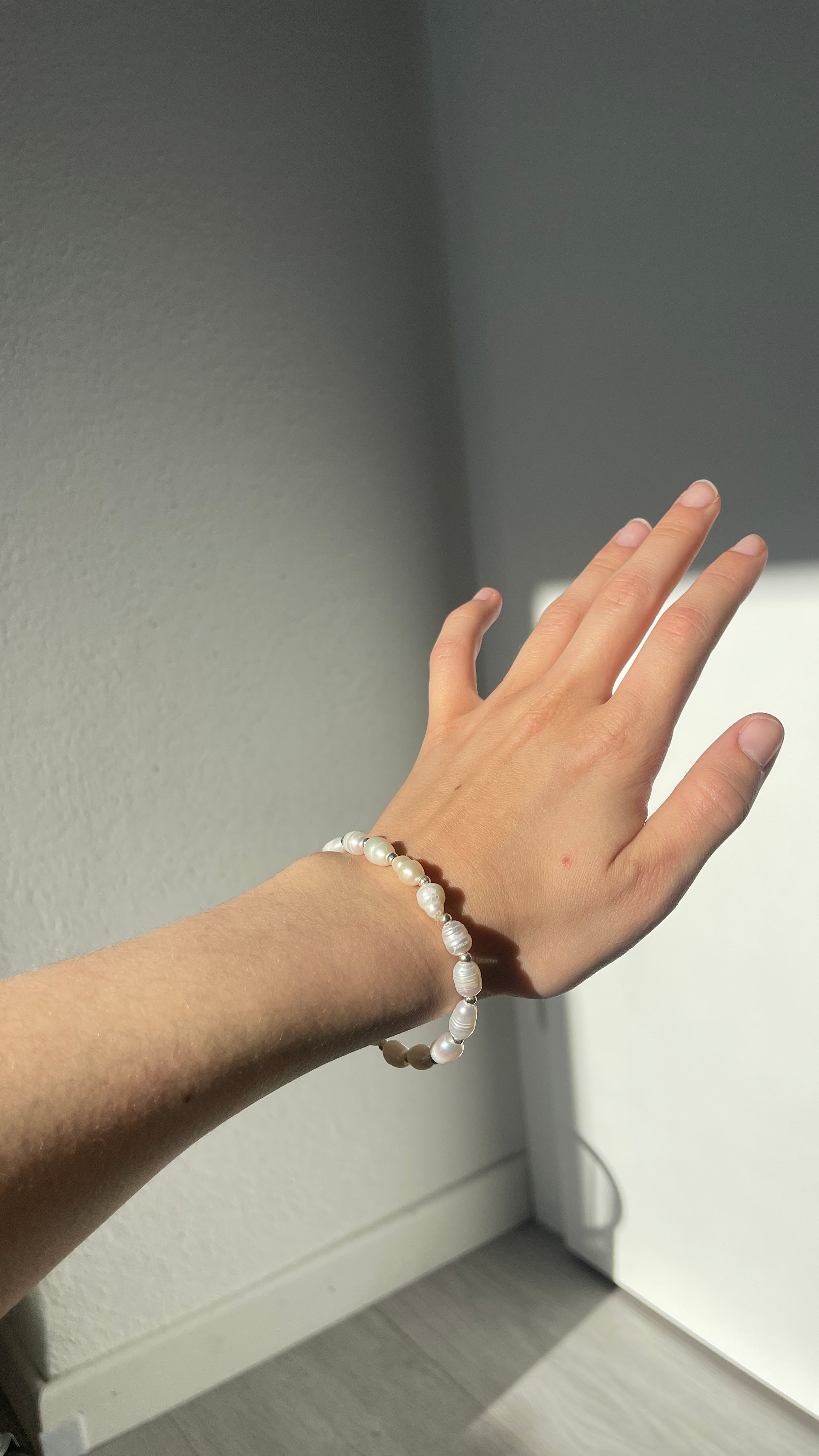 Armband aus Süßwasserperlen